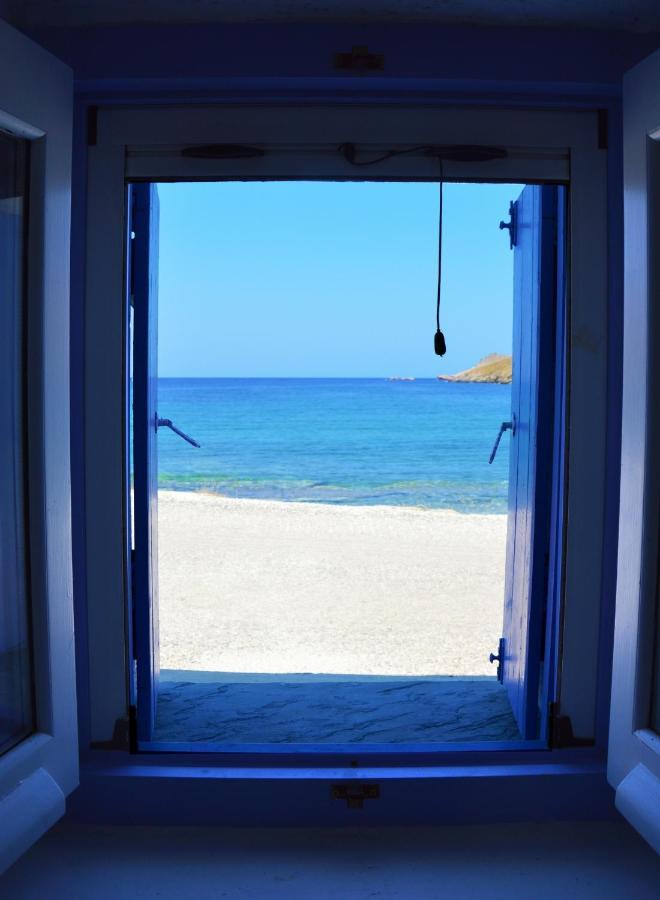 The Charming Beach House, Ideal For 4 To 5 People Ioulis エクステリア 写真